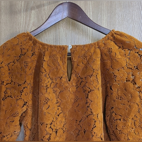 Dolan Norah Floral Corduroy Blouse‎ - Picture 4 of 10